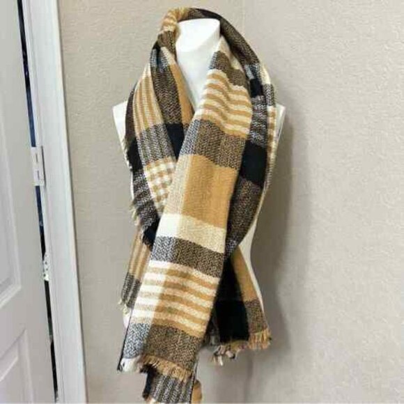 Lot of Two Raw Edge Plaid Blanket Scarves Modcloth Just Cozy Blue Red Tan Soft - Picture 2 of 7